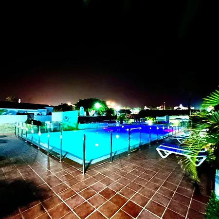 Host Yumbo - Private Terrace Aa *
